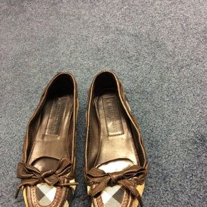 Burberry flats